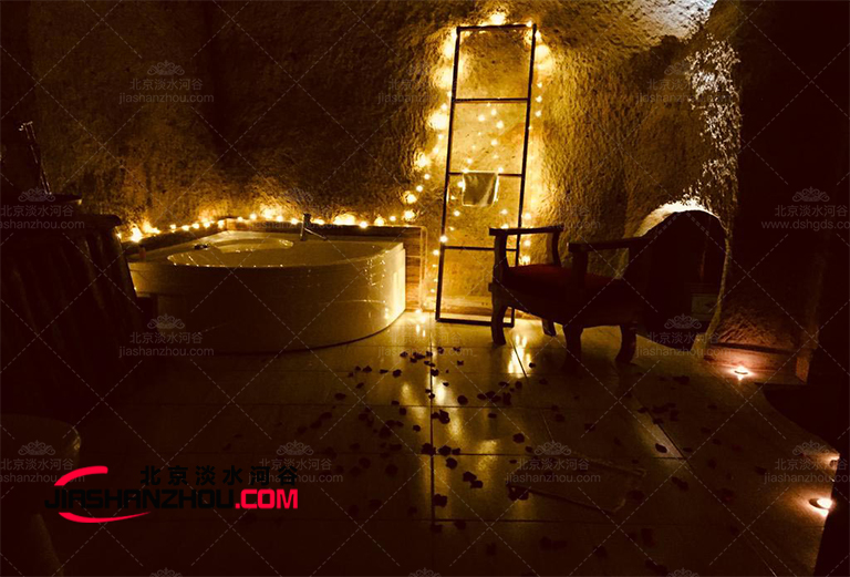 仿真巖洞酒店浴室.jpg 仿真巖洞酒店浴室