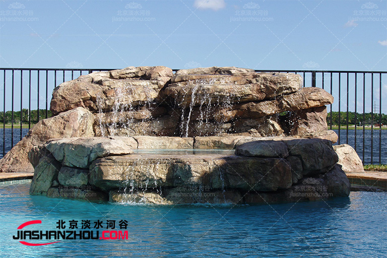 塑石假山.jpg 塑石假山