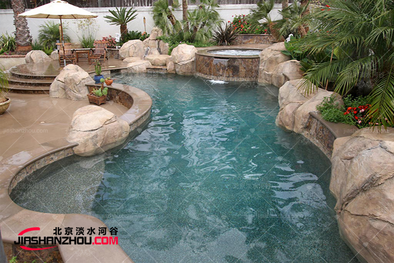 塑石假山.jpg 塑石假山