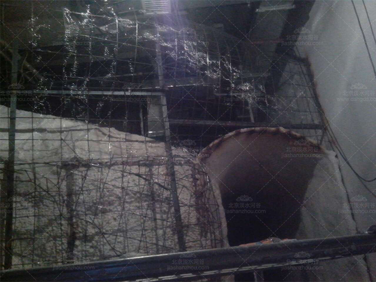 山洞酒店.jpg 山洞酒店