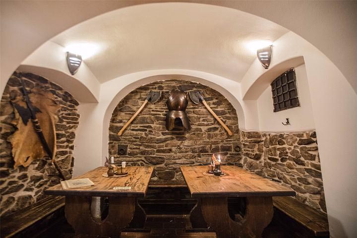 山洞餐廳.jpg 山洞餐廳