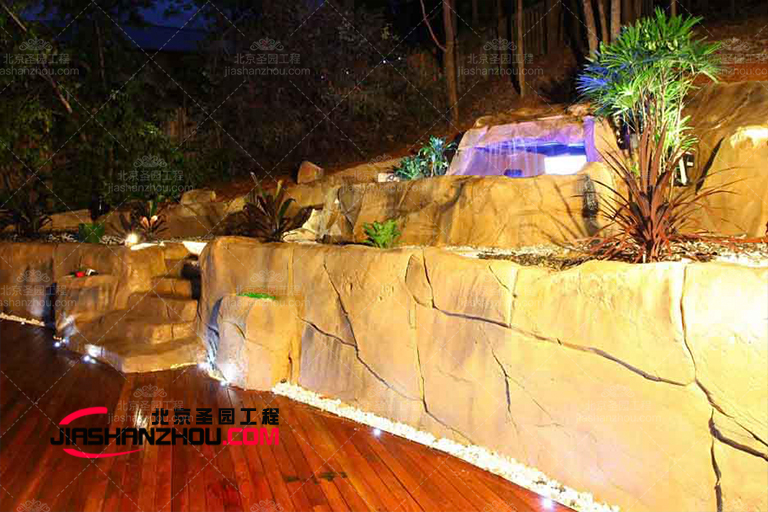 塑石假山水池.jpg 塑石假山水池