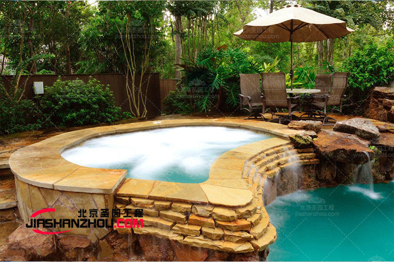 塑石假山.jpg 塑石假山