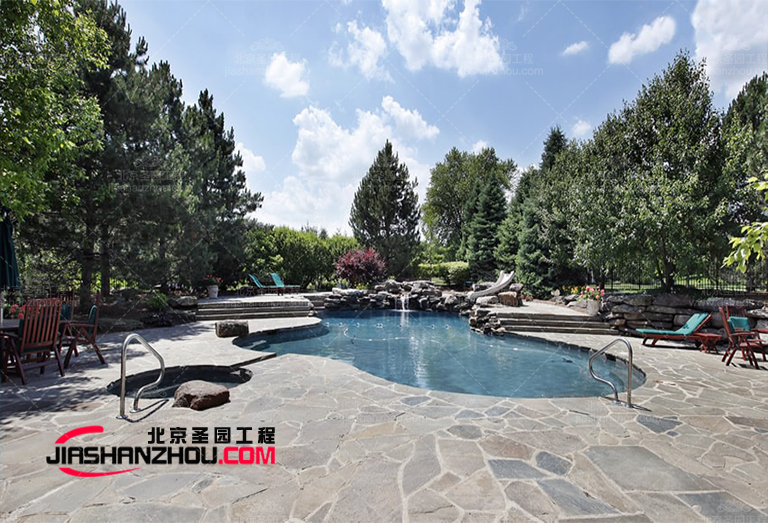 塑石假山.jpg 塑石假山