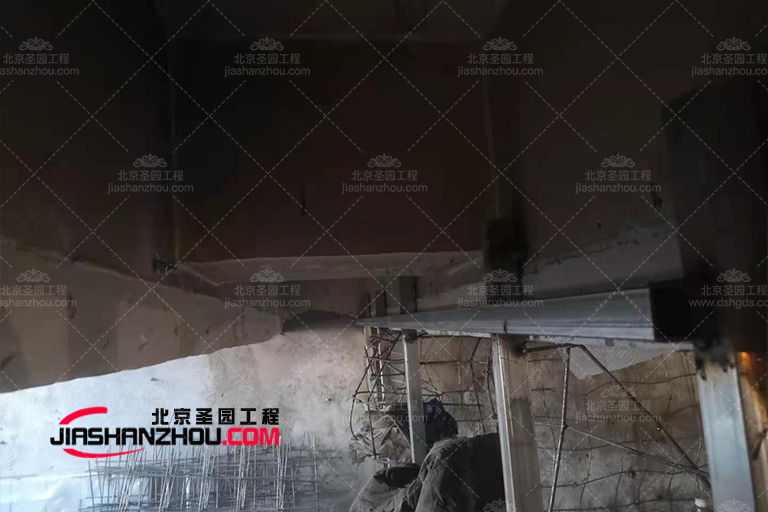 洞穴酒店.jpg 洞穴酒店