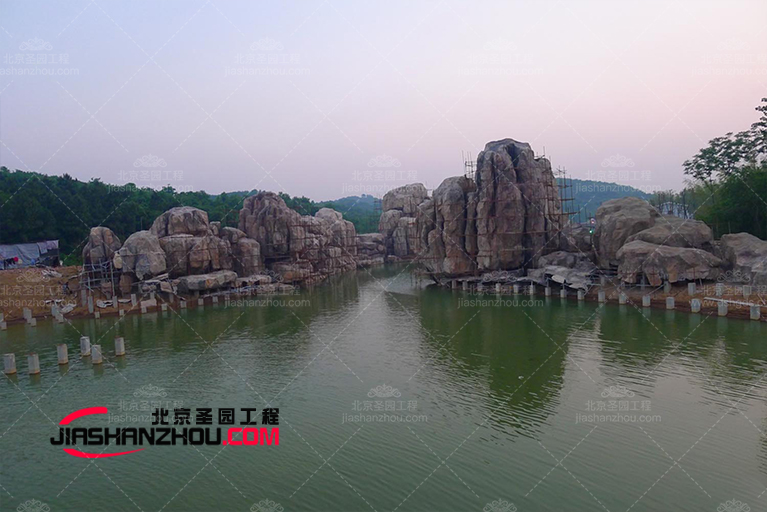 塑石假山.jpg 塑石假山