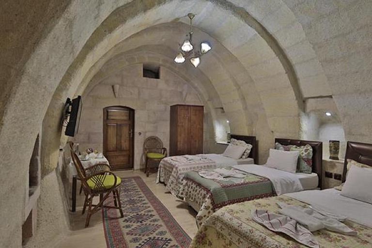 巖洞主題酒店.jpg 巖洞主題酒店