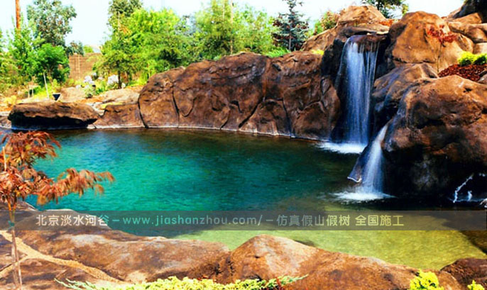 塑石假山.jpg 塑石假山