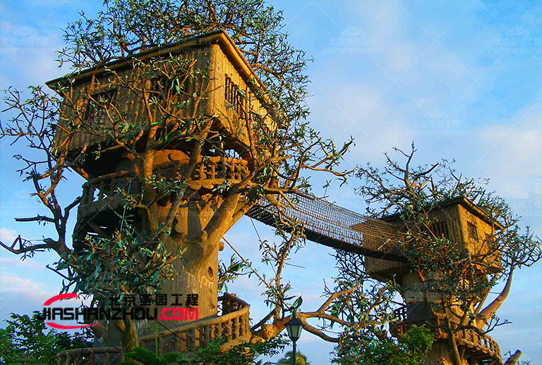 仿真假樹(shù)酒店.jpg 仿真假樹(shù)酒店.jpg