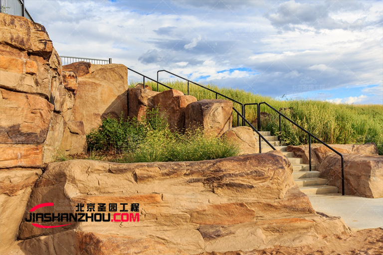 塑石假山.jpg 塑石假山.jpg