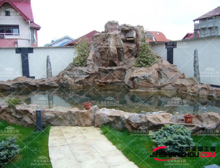 仿真假山.jpg 仿真假山.jpg