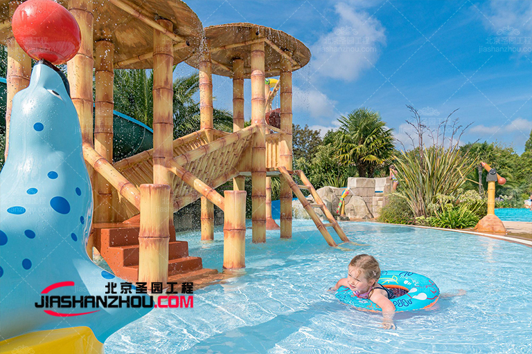 水泥假山.jpg 水泥假山.jpg