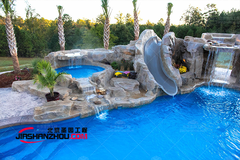 仿真假山水池.jpg 仿真假山水池.jpg